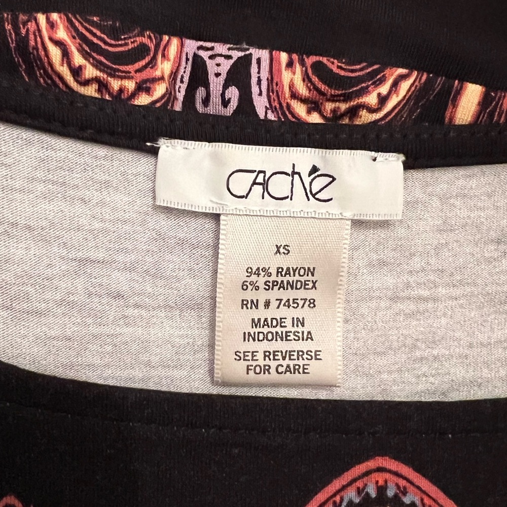 Cache Top With Design On Front And Back - image 7